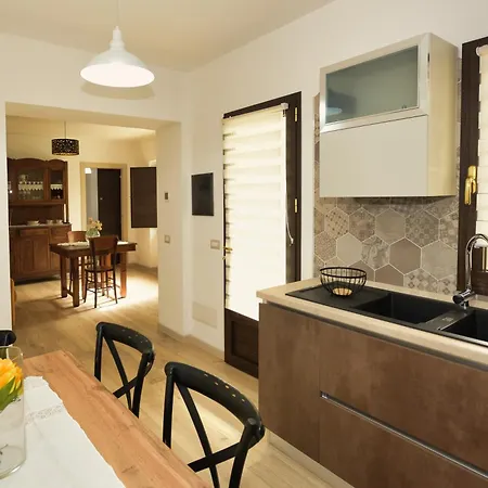 Casa Di Nonna Rosa E Nonno Ciccito דירה